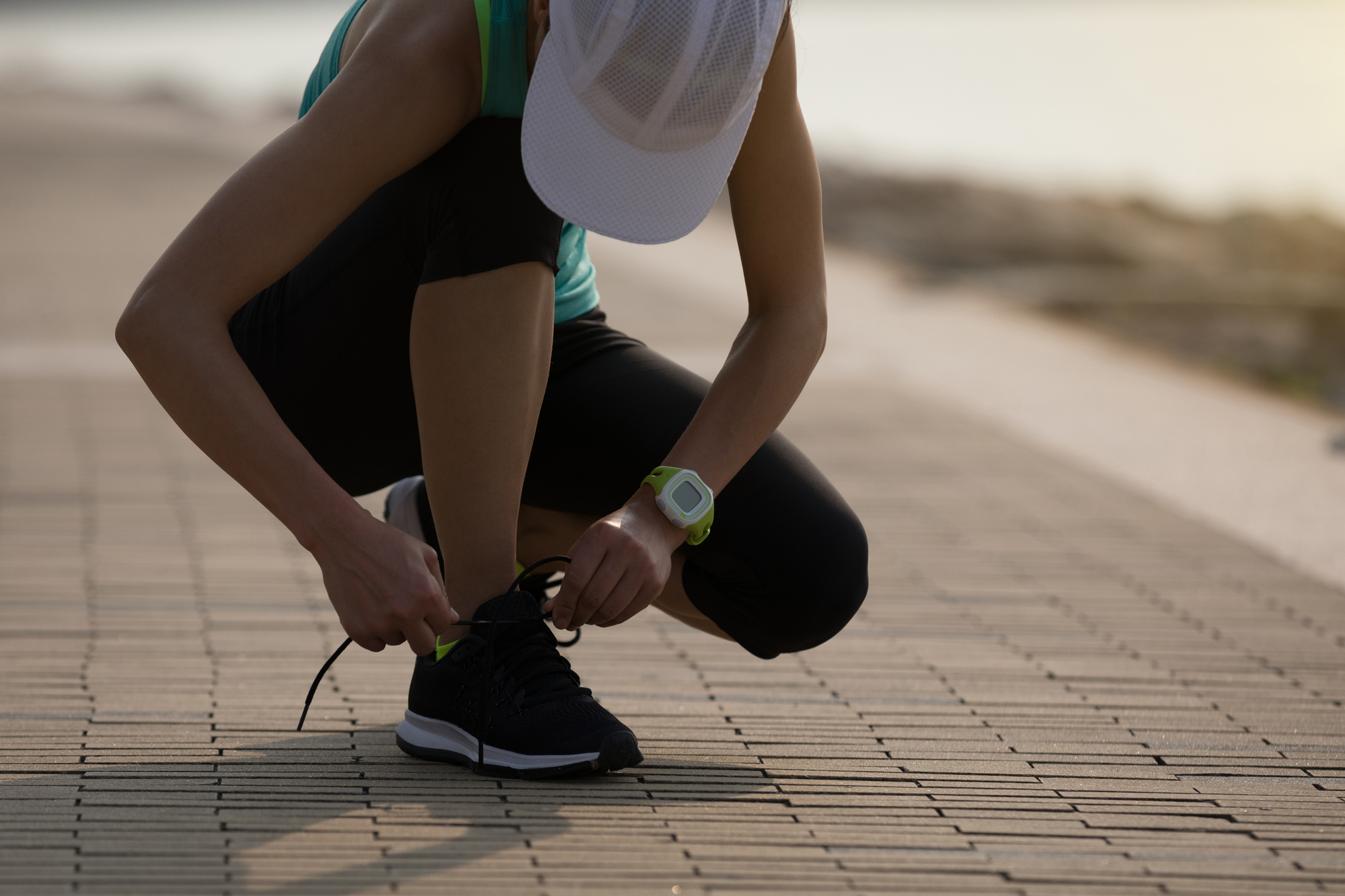 runner shoe tie